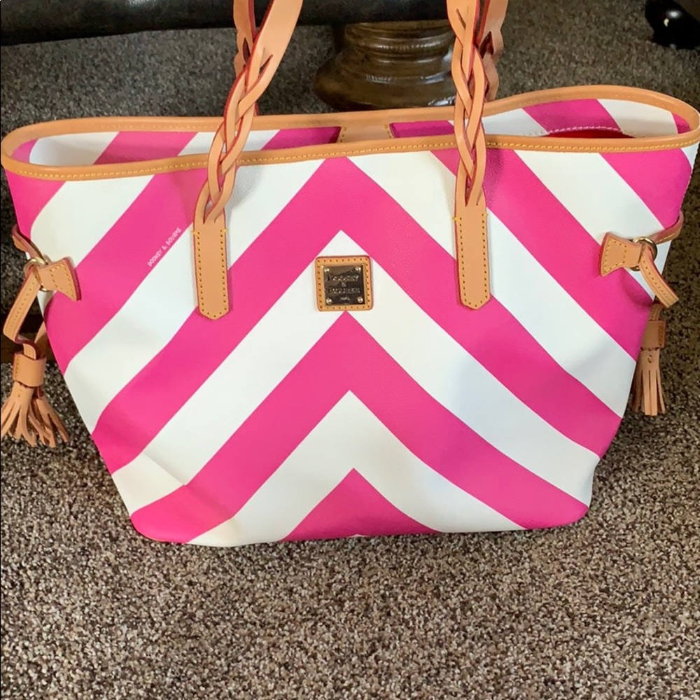 Dooney & Bourke Tote